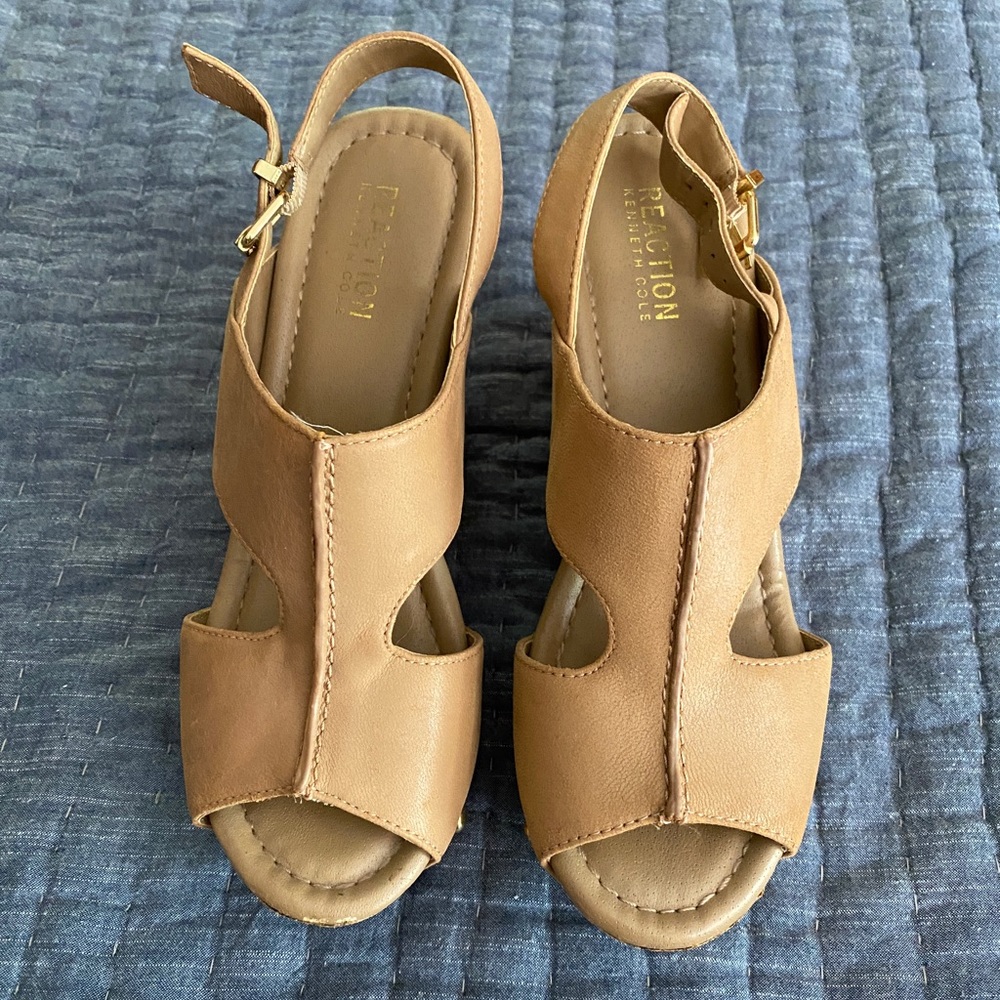 Kenneth Cole reaction sole-o wedges